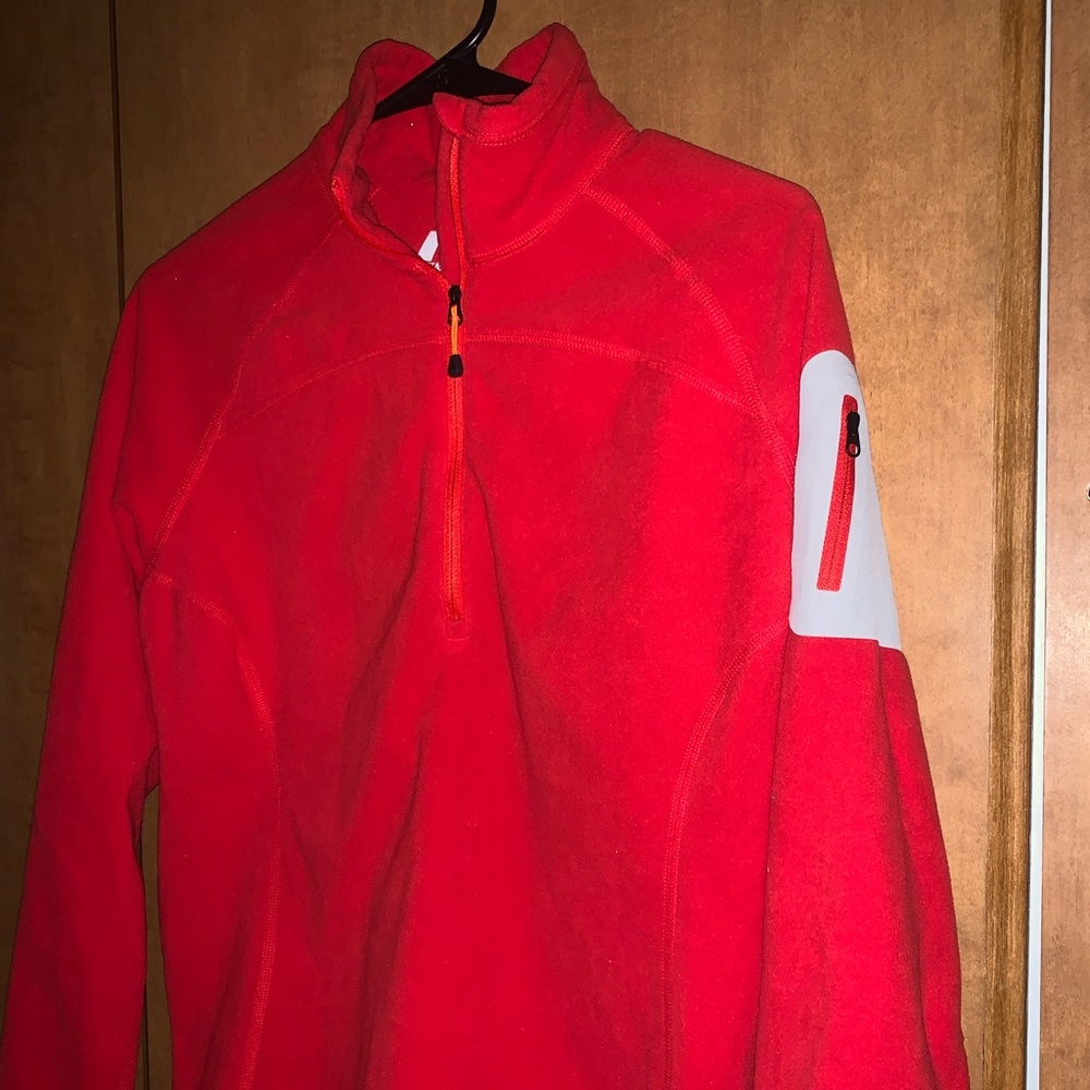 Women’s Large First Ascent Fleece